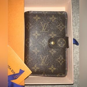 Louis Vuitton Monogram Passport Wallet/Travel Organizer